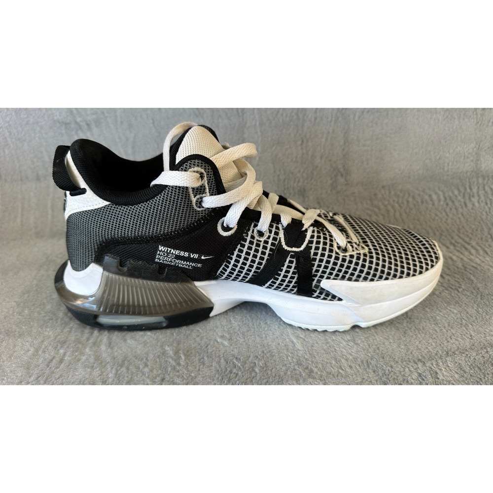 Nike LeBron Witness 7 Basketball Shoes Men's Size 9.5 Black White DM1123-100 - Picture 7 of 10